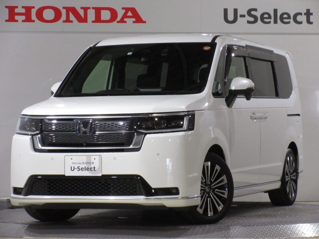 ワンオーナー車のステップワゴンスパーダ (e:HEV スパーダプレミアムライン)が入庫です。2025年、24年に当社自社工場にて法定点検を実施しております。過去の整備は整備記録簿での確認ができます。