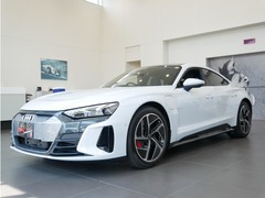 e-tron GTクワトロ