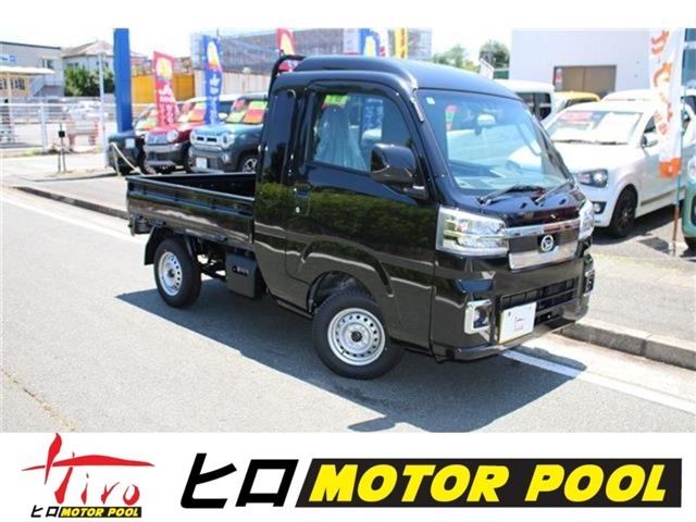 フル装備　保証書　未使用車　LEDヘッドライト　スマートアシスト　スマートキー　プッシュスタート　4WD　メッキパーツ　電動格納ドアミラー