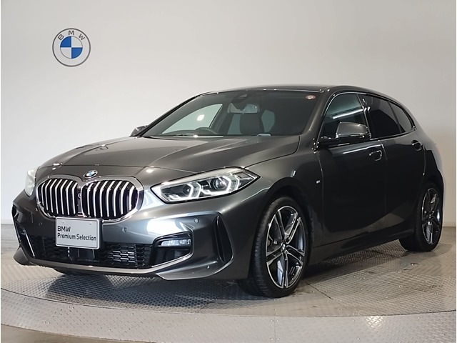 BMW 118i Mスポーツ　ミネラルグレー入庫しました。ハイライン・コンフォートPKGの装備付きで御座います！