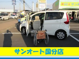 三菱 eKワゴン 660 E 助手席ムービングシート仕様車 