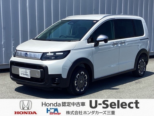 令和7年式　フリードハイブリッド　E：HEV　CROSSTAR　4WD　入庫しました！！1台限りのお車です！！お問合せお待ちしております！！