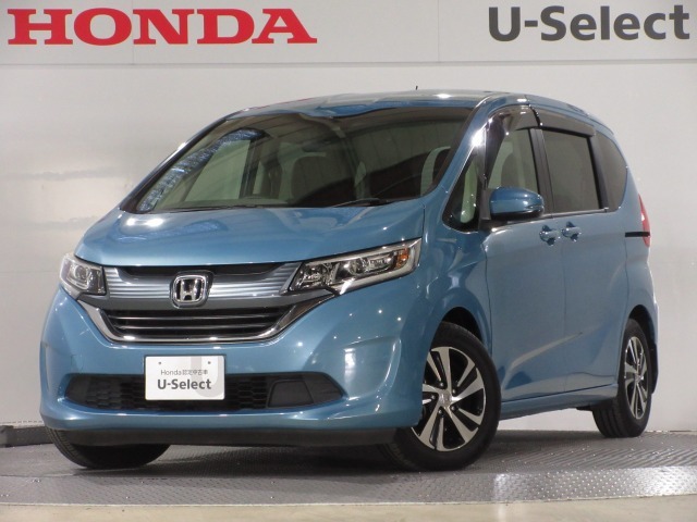 ワンオーナー車のフリード (G・ホンダセンシング)が入庫です。2024年、22年、21年に当社自社工場にて法定点検を実施しております。過去の整備は整備記録簿での確認ができます。