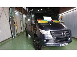 メルセデス・ベンツ スプリンター　4x4　キャンピング　8人乗り 319CDI　4X4　新車並行　右H 