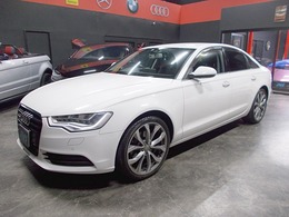 アウディ A6 2.8 FSI クワトロ 4WD ディーラー整備車両　整備記録簿