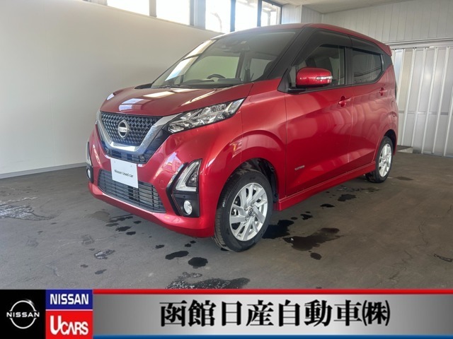 日産「デイズ」天井も高いので圧迫感を感じさせません。