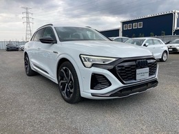 アウディ Q8 e-tron 55 クワトロ Sライン 4WD サイレンスPKG ブラックスタイリング