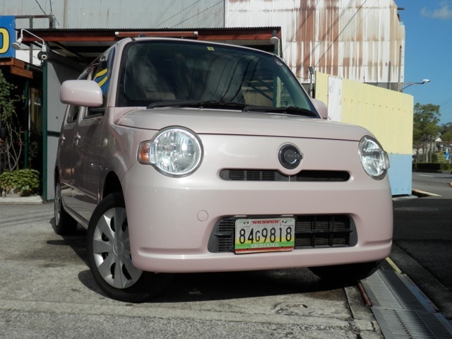 外装小傷程度で綺麗な車です、人気のピンクです。