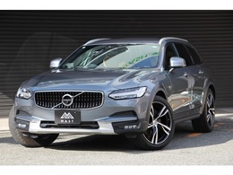 ボルボ V90クロスカントリー T5 AWD モメンタム 4WD 