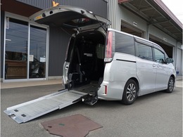 トヨタ エスクァイア 2.0 Xi ウェルキャブ スロープタイプ タイプII サードシート付 車検 2年付