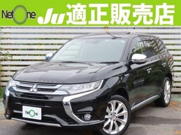 三菱 アウトランダーPHEV 2.0 G ナビパッケージ 4WD 純正ナビ 衝突軽減ブレーキ サンルーフ