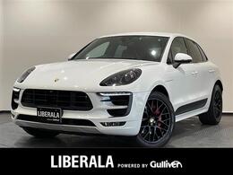 ポルシェ マカン GTS PDK 4WD スポーツクロノPKG スポーツデザインPKG