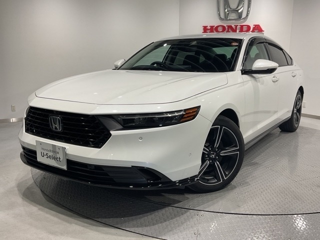 弊社は、車両本体価格に、整備代金が含まれております。納車時までにホンダの整備士がしっかりと点検整備をさせていただいておりますので、ご安心してお買い求めしていただけます。