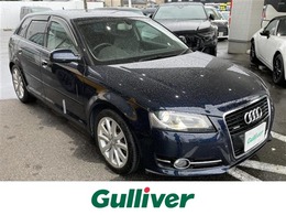 アウディ A3スポーツバック 2.0 TFSI クワトロ 4WD 4WD ターボ 純正ホイール夏タイヤ装着 社