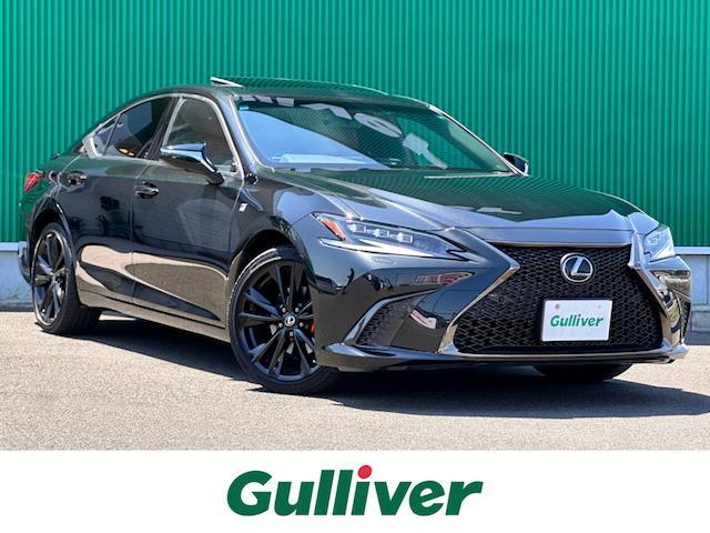 「LEXUS」ロゴ入オレンジブレーキキャリパー　パノラミックビューモニター　セーフティシステムプラス　BSM　レーダークルーズコントロール　純正ナビ　ステアヒーター　シートヒーター/ベンチレーション