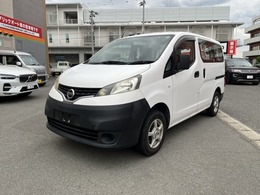 日産 NV200バネットバン 1.6 DX 社外インバーター　充電コンセント　寝台