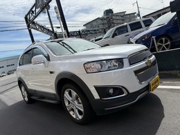 シボレー キャプティバ ツーリスト ラグジュアリー 4WD 禁煙　レザーシート　サンルーフ　ナビTV