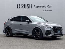 アウディ RS Q3スポーツバック 2.5 4WD セラミックブレーキ　RSデザインPKG