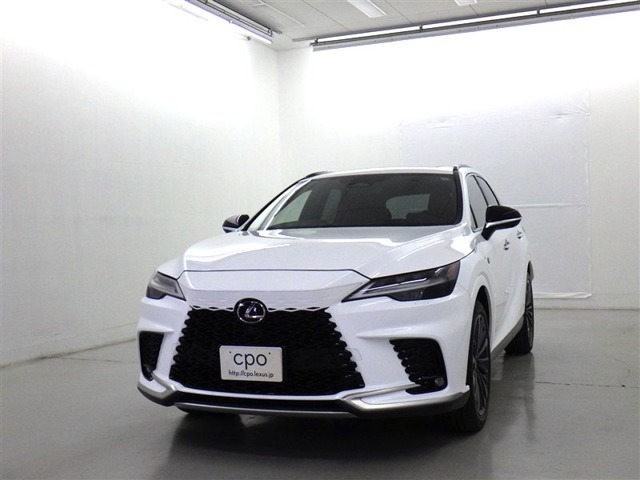 「RX350 F SPORT AWD」入荷いたしました。ボディーカラーは“ホワイトノーヴァガラスフレーク”です。