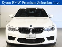 BMW M5 4.4 4WD カーボンセラミックブレーキ/ワンオナ/認定