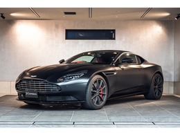 アストンマーティン DB11 V8 1オーナー　サテンジェットブラック