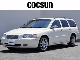 ボルボ V70 2.5Tホワイトパール ワンオーナー　特別仕様車　専用本革シート
