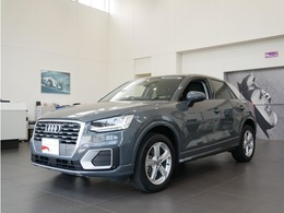 アウディ Q2 1.0 TFSI スポーツ 認定中古車　バーチャルコックピット