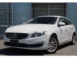 ボルボ V60 T3 SE 