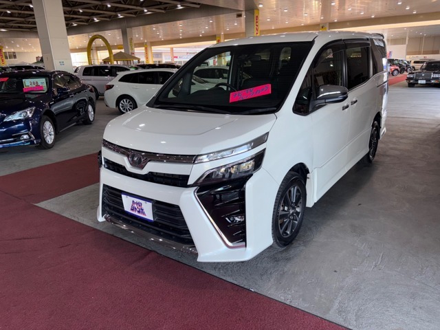 たっくさんある中古車の中から当社カートピアジャンボの在庫をご覧いただき誠にありがとうございます！NETに出し切れていないおクルマもまだまだございますので、ぜひお気軽に遊びに来てください！