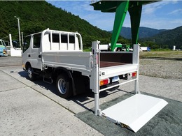 日野自動車 デュトロ Wキャブ平ボディ 垂直PG付 新明和 2t積 4WD 標準 セミロング 高床 アドブルー不要