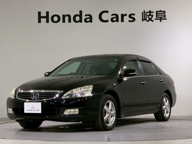 こちらのお車は現車確認、店頭納車をお願いしております。詳しくは店舗スタッフまでお願いします。インスパイア20TEの黒色が入庫しました。