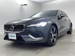 ボルボ V60 T6 ツインエンジン AWD インスクリプション 4WD サンルーフ　本革シート ナビTV