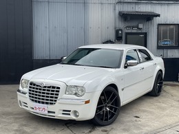 クライスラー 300C 3.5 右ハンドルディーラー車22インチホイール