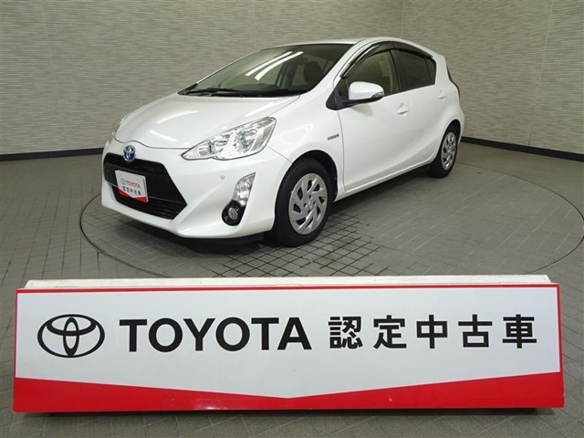トヨタカローラ兵庫の中古車をご覧いただきありがとうございます。2016年式・アクアです。当社の中古車販売エリアは兵庫県のみとなります。