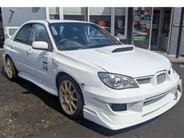 スバル インプレッサ 2.0 WRX 4WD 5速マニュアル　エアロパーツ　Fワイドフェ