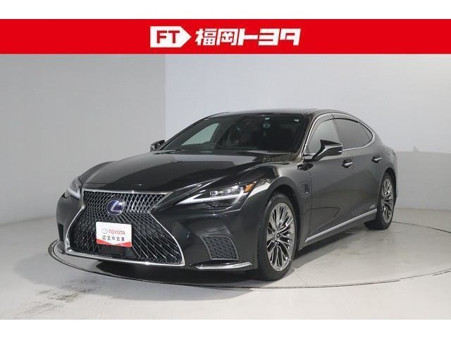 ディスプレイオーディオ、パノラミックビューモニター、後席モニター、本革シート、ドライブレコーダー、サンルーフ、衝突被害軽減システムが付いた安心のLS500h！！