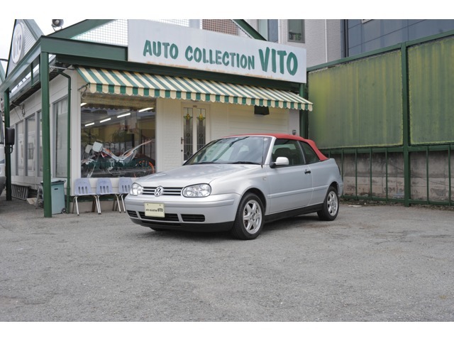 左斜前方、新品ソフトトップ（赤キャンバス地）