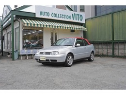 フォルクスワーゲン ゴルフカブリオ 2.0 NEW SOFTTOP