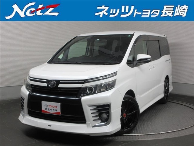 今回ご紹介するのは　トヨタ　ヴォクシー2.0ZS　です。
