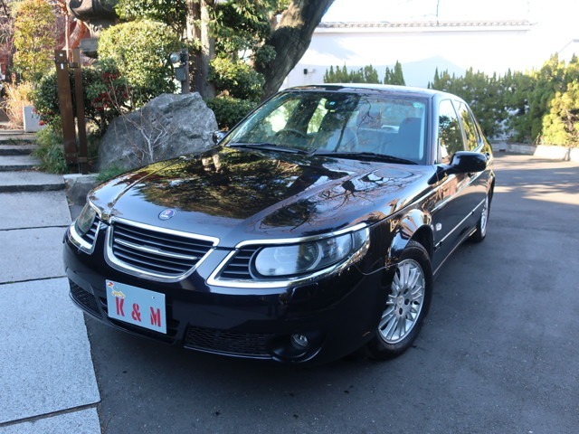 当店は東京都品川区で創業25年になる「輸入車」「旧車」のセレクトショップです。法定整備と保証付きですので、遠方のお客様も安心してご利用ください。
