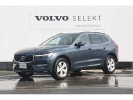 ボルボ XC60 プラス B5 ウッドパネル　レザー　360度カメラ