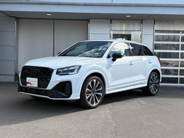 アウディ SQ2 2.0 4WD ブラックスタイリングPKG　ナビPKG　レザー