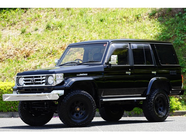 タイヤA トヨタ ランドクルーザー70 4.2 ZX ディーゼル 4WD 1993年 27.5