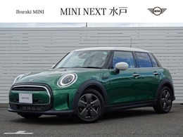 ミニ ミニ クーパーD 5ドア プレミアムプラスパッケージ DCT 正規認定中古車　ワンオーナー　禁煙車
