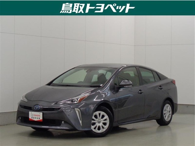 静かな走りと燃費の良さが魅力的☆BSM装備で車線変更時のヒヤリも防止できます！