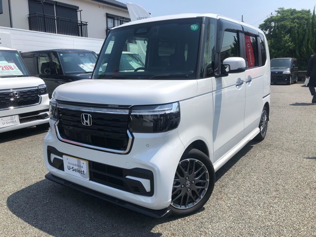 県内・隣県でご来店可能なお客様を優先に販売させていただいておりますのでご了承ください。安心・快適なカーライフを送っていただくためアフターフォローも充実！！　納車後は無料1ヶ月点検を実施しております。