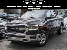 ダッジ ラムトラック 1500ビッグホーン5.7HEMIオートチェック付 フロントベンチシート　ディスプレイオーデ