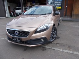 ボルボ V40クロスカントリー T5 AWD SE 4WD 