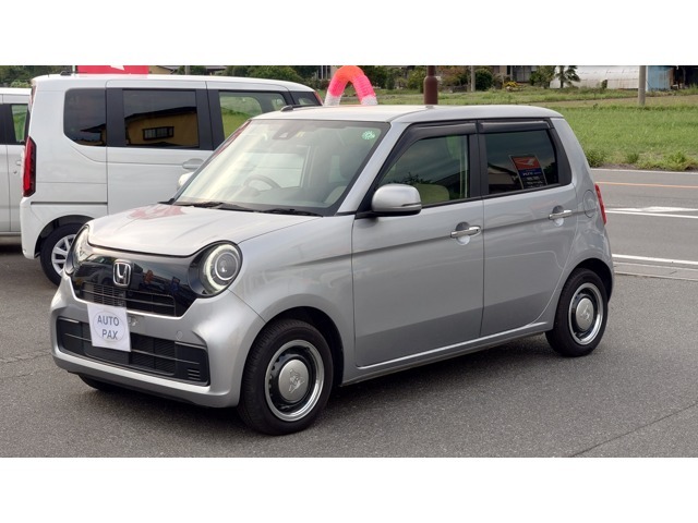民間車検場完備！当社のサービス工場は関東運輸局の指定整備工場です。安心して整備をおまかせ下さい。