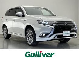 三菱 アウトランダーPHEV 2.4 G プラスパッケージ 4WD 純8型ナビ 全方位 温シート 純エアロ 禁煙